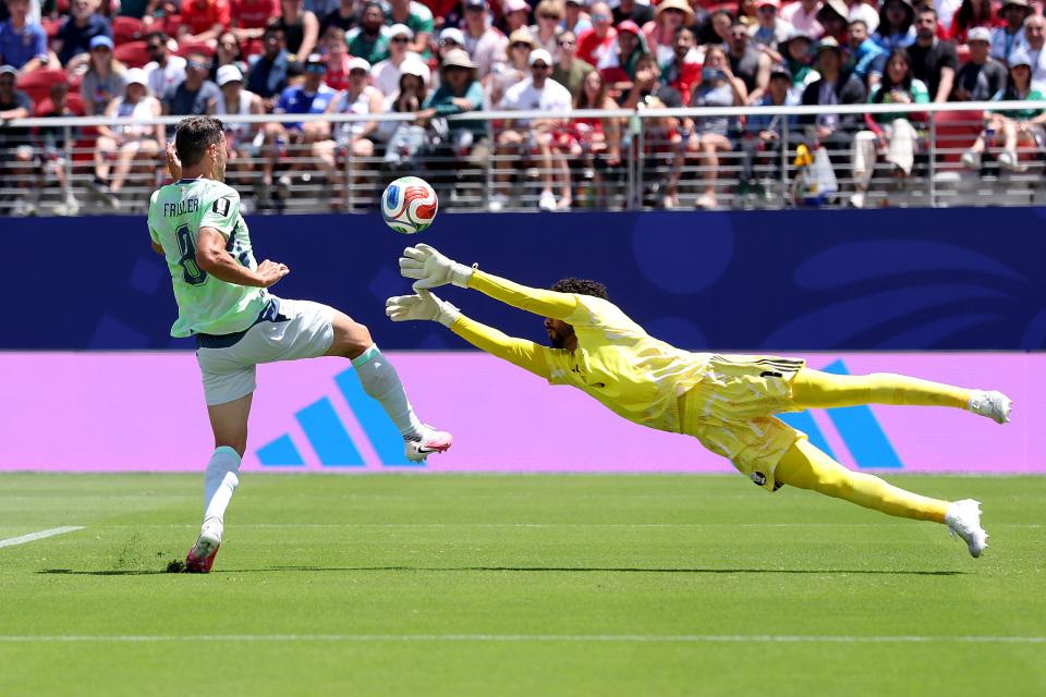 雷娜世界杯首球助美国胜巴拉圭